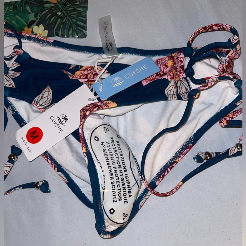 Two piece swim suit brand new - Picture 4 of 7